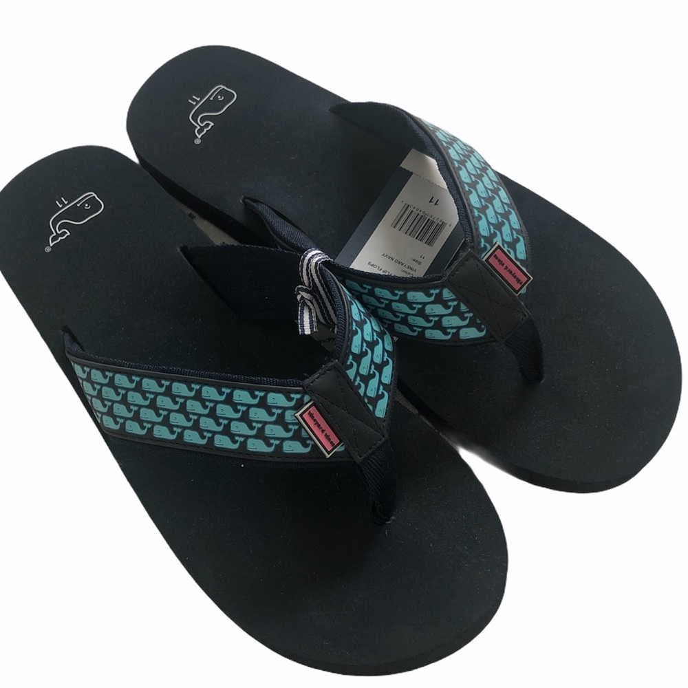Vineyard vines NWT flip flops